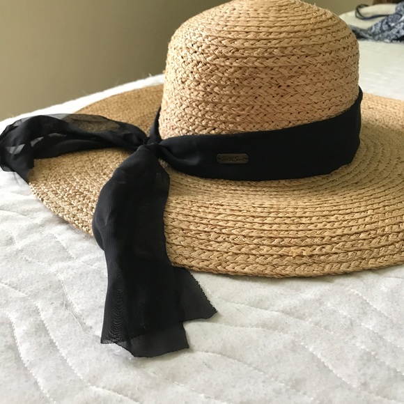 Hat - Picture 3 of 4